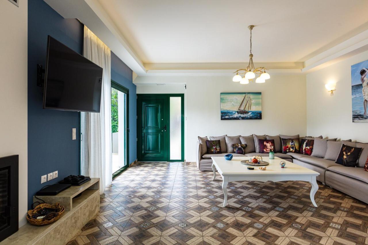 Alonia Villa, Refined Living With 50M2 Private Pool, By Thinkvilla Melidhónion エクステリア 写真